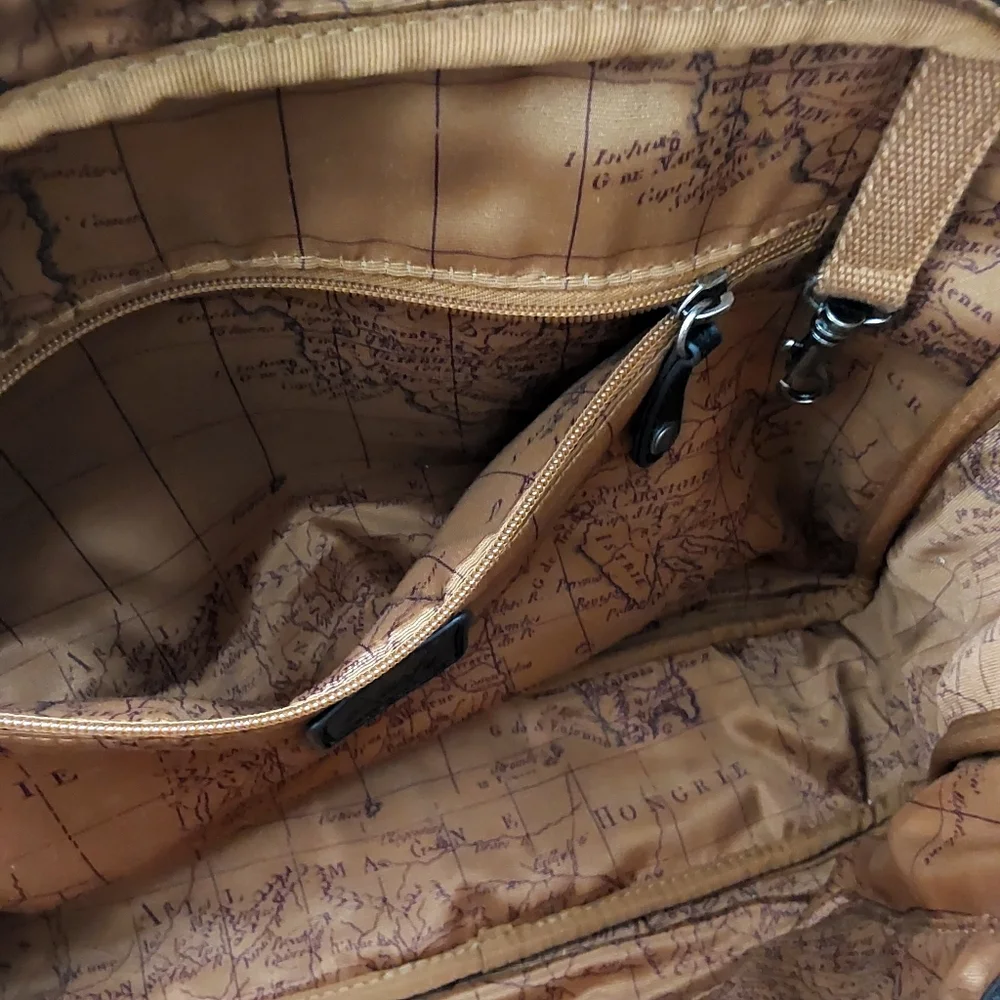 Patricia Nash Messenger bag